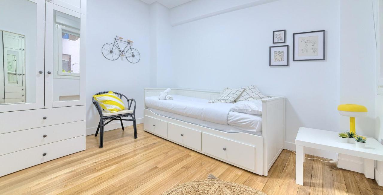 Iturribide Hogar Moderno Junto Al Metro Apartment Билбао Екстериор снимка